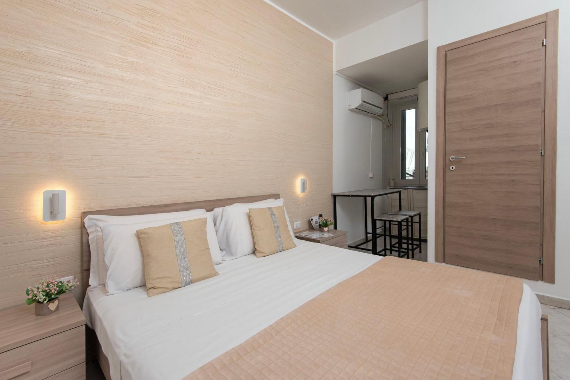 Casa Vacanze Carolina 348 Napoli Bagian luar foto