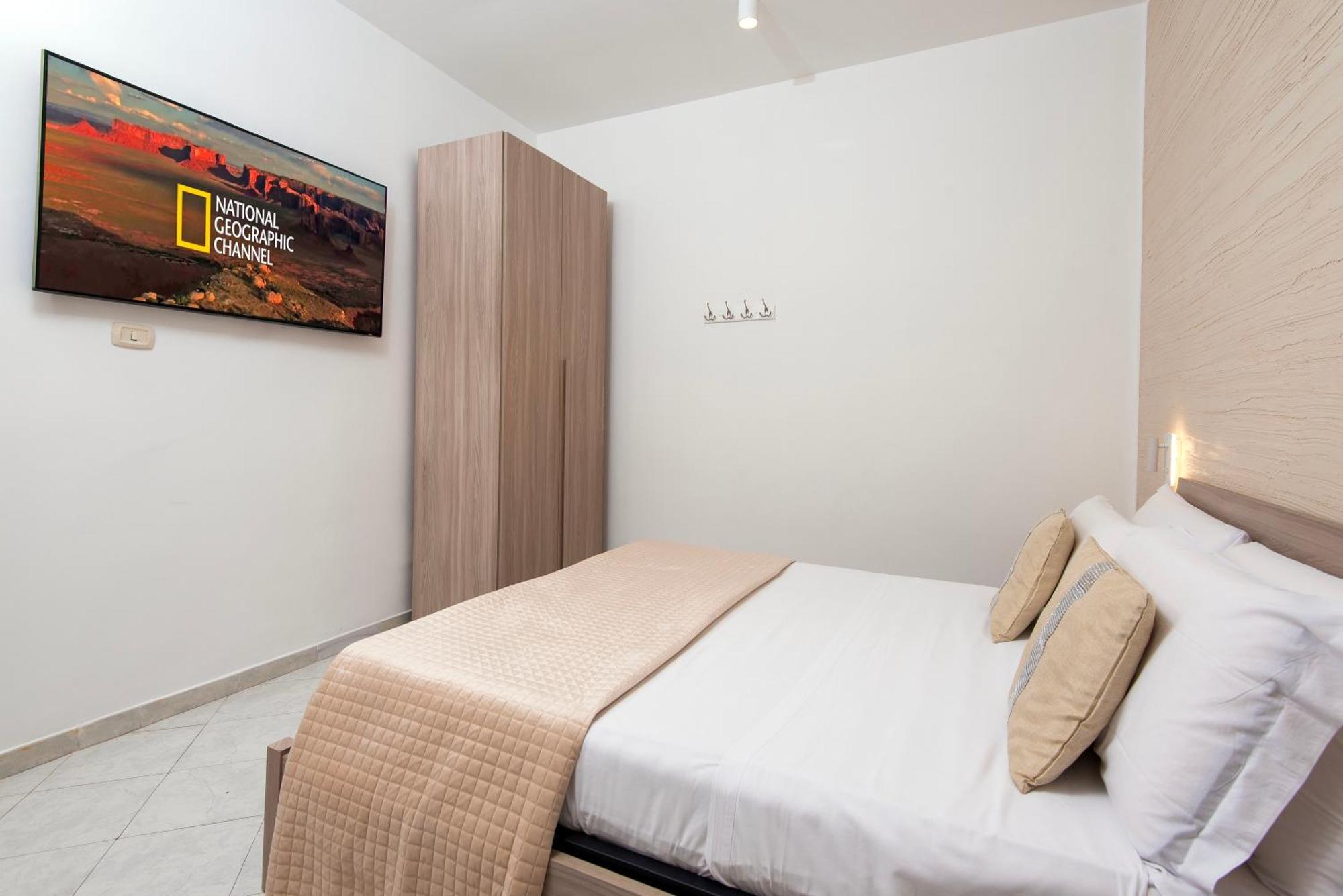 Casa Vacanze Carolina 348 Napoli Bagian luar foto
