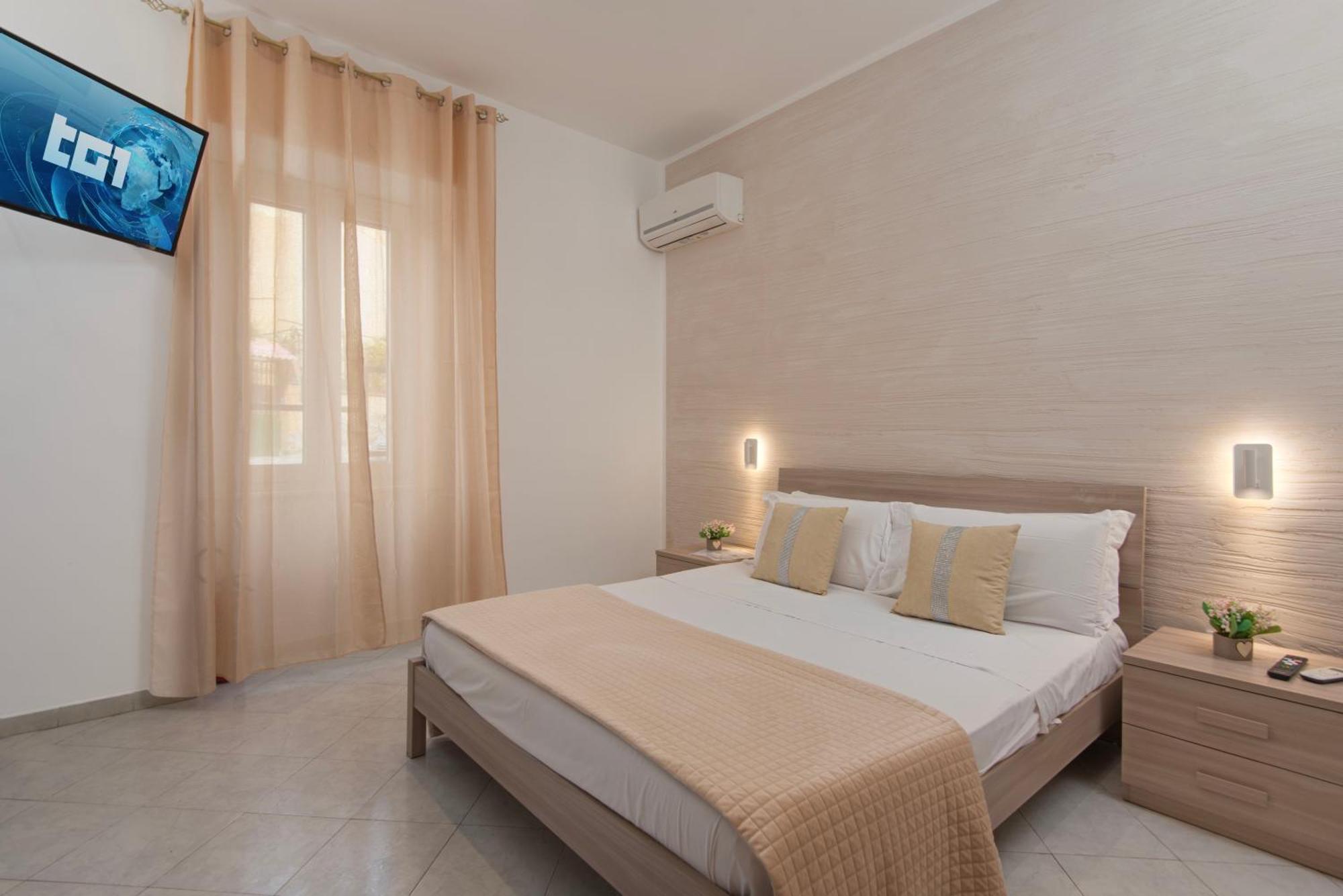 Casa Vacanze Carolina 348 Napoli Bagian luar foto